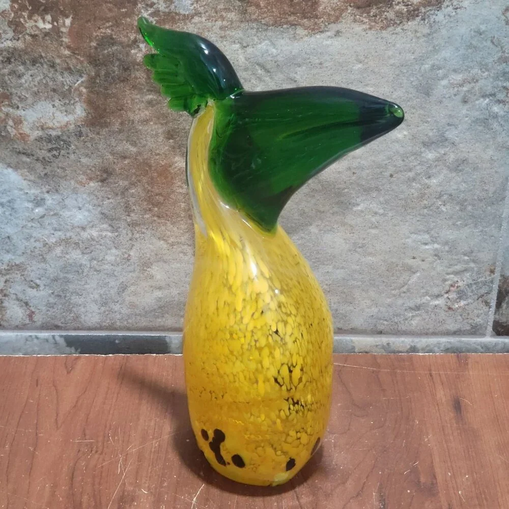 Vintage Crystal Yellow Green Art Glass Toucan Bird Figurine Paperweight